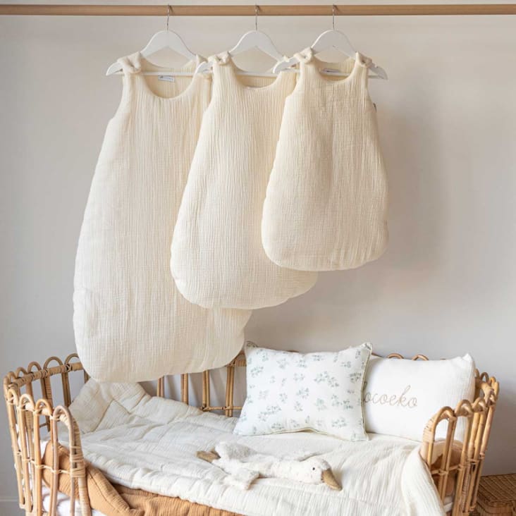 Pied de couffin blanc : Leipold  Baby blue nursery, Baby inspiration, Kids  room