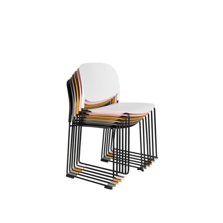 Chaise en polypropylène noir-Stacks cropped-5