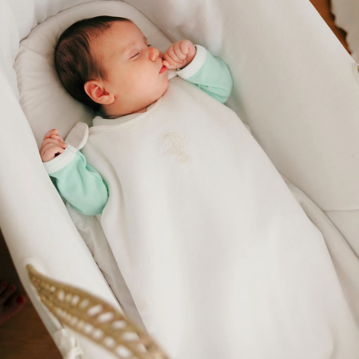 Duerme Mucho Mi Bebe Duerme Media Hora Y Se Despierta De Sueño