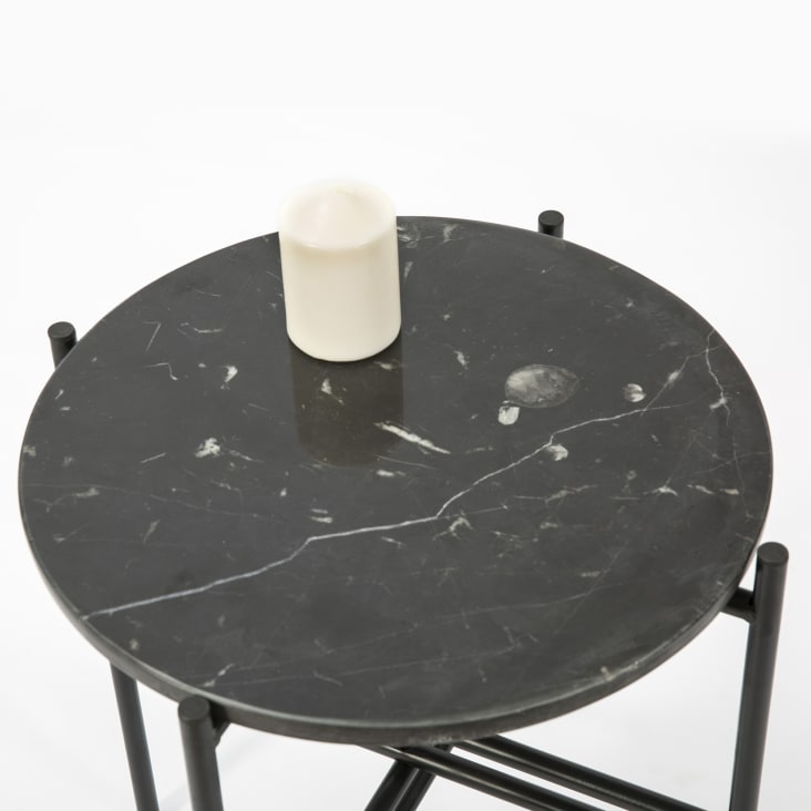 Bout de canapé plateau en marbre noir, pieds métalliques en noir-BOMBAY cropped-3