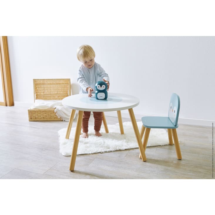 Mesa y 2 sillas para niños de madera