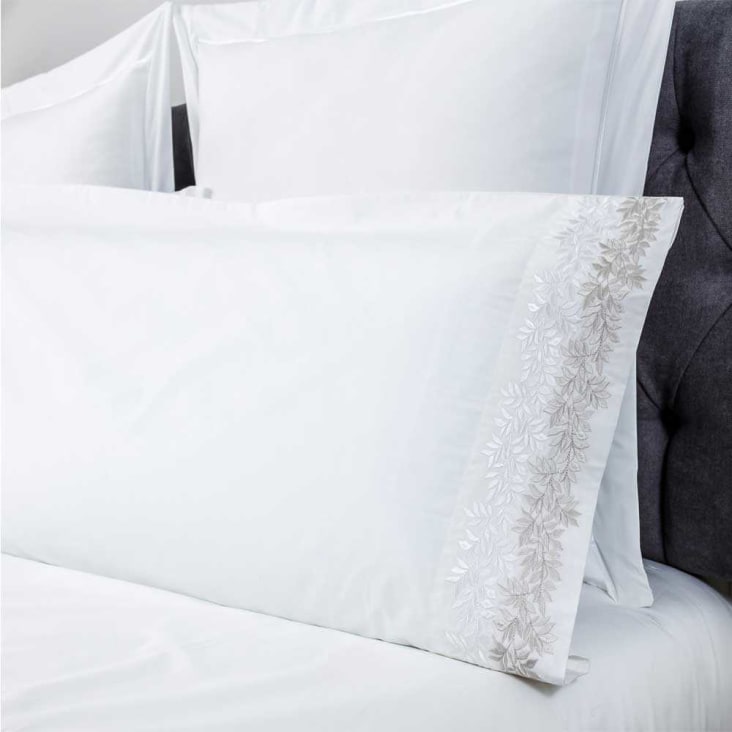 Juego de sábanas bordadas algodón 200 hilos blanco 180x260 Cama 105-ZUYANA cropped-2