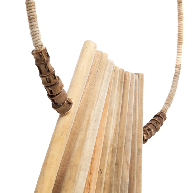 Statue de bâtons en bois sur socle en métal-Wooden sticks cropped-4