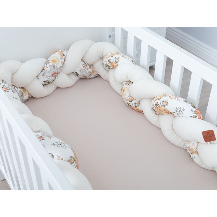 Tour de lit tressé : Décoration idéale pour le lit bébé - Mon
