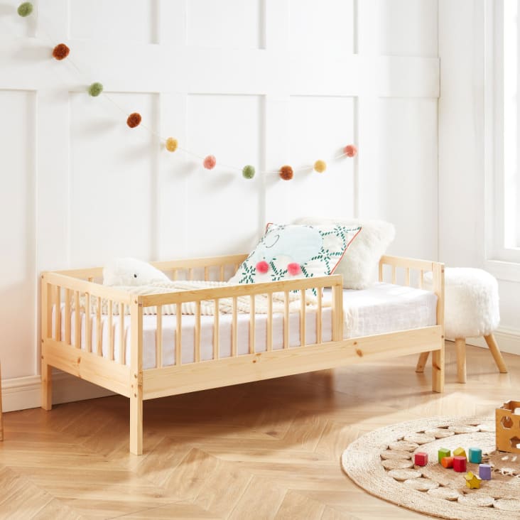 Cadre de lit pour enfant en bois massif 70x140cm bois clair Sasha