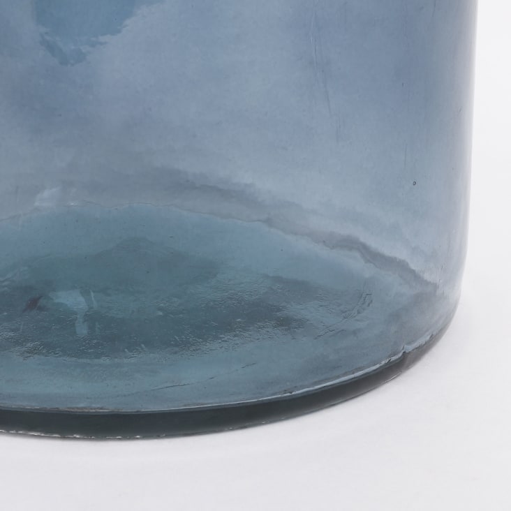Vase bouteille en verre recyclé bleu H50-Rioja cropped-4