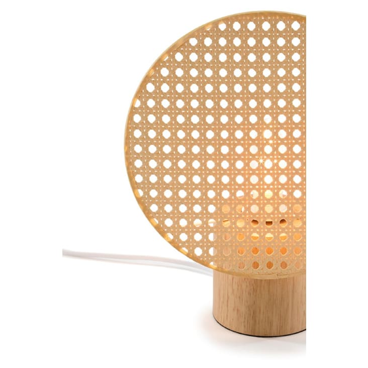 Lámpara mesa tripodal madera natural y pantalla de mimbre Lámpara