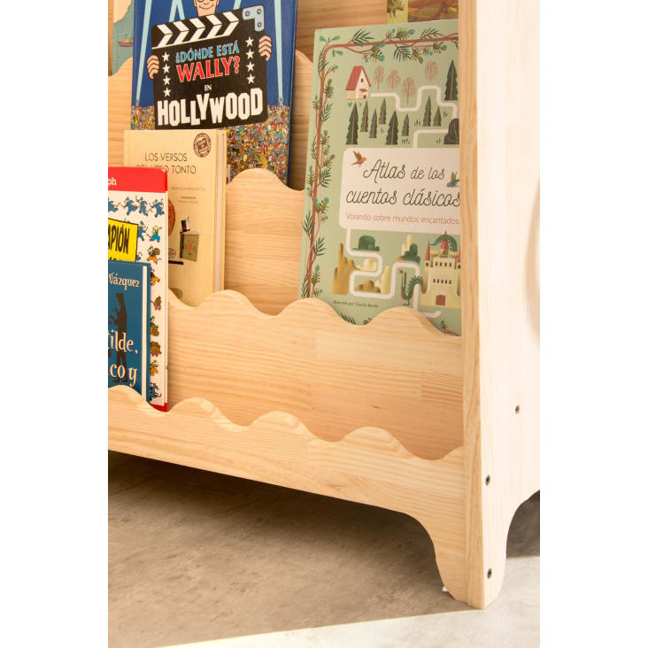 Librería de pino macizo con forma ondas estilo Montessori. WILMA