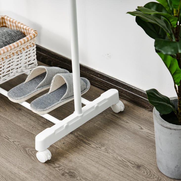 Perchero de ropa bicolor 68.5 x 42 x 145 cm Maisons du Monde