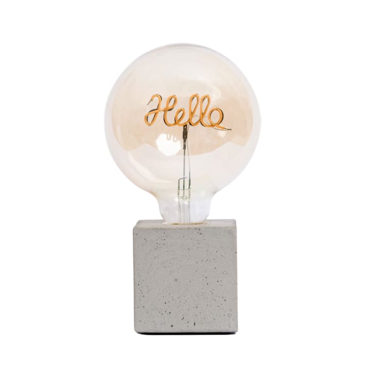 Lampe à poser en béton gris avec son ampoule à message-HELLO cropped-2