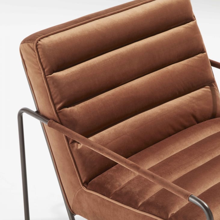 Gepolsterter Sessel mit Messingfuß Braun Hartchy | Maisons du Monde