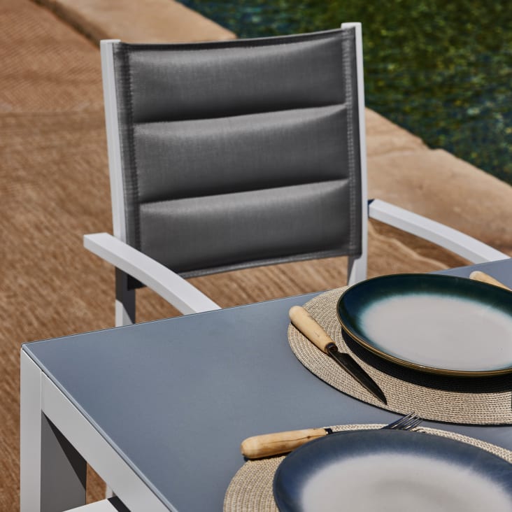 Table 160×90 et 4 chaises de jardin blanche-TOKYO cropped-7