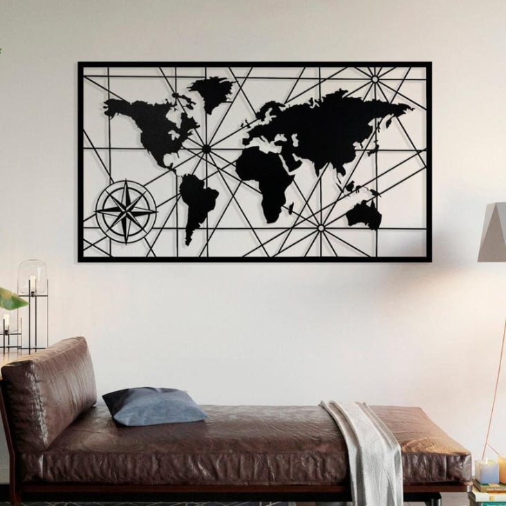 Déco murale carte du monde en métal ajouré noir D80