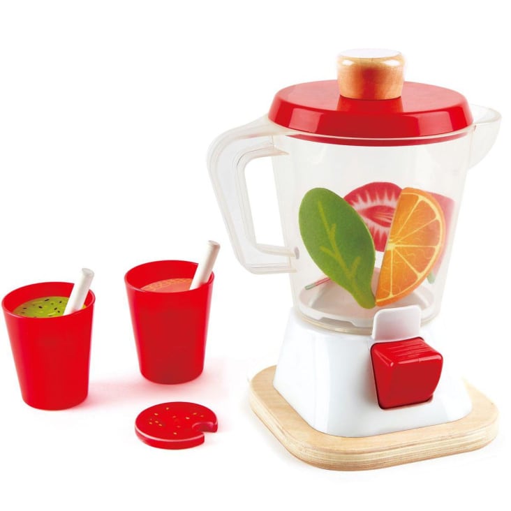 Blender pour smoothie avec fruits en bois et feutrine et deux verres