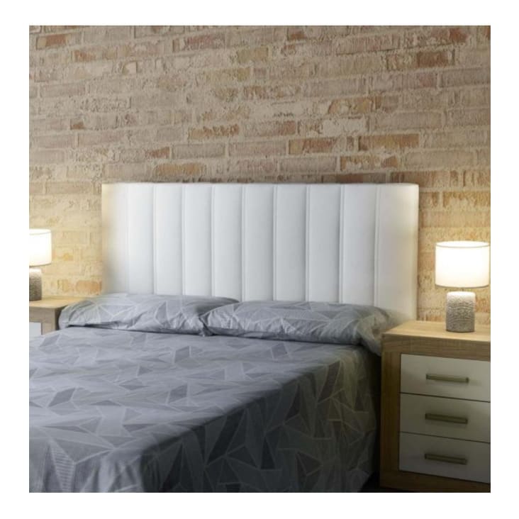 Cabecero tapizado en polipiel blanco para colchón de 150 cm.