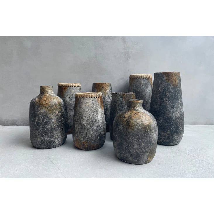 Vase en terre cuite antique gris H31-SNEAKY cropped-6