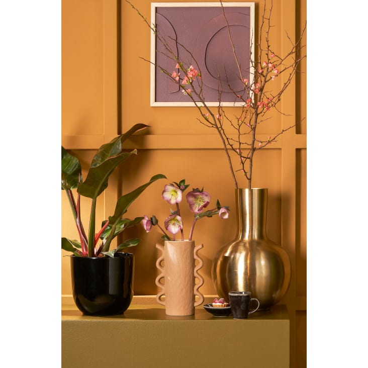 Vase en métal doré H42-Dara cropped-2
