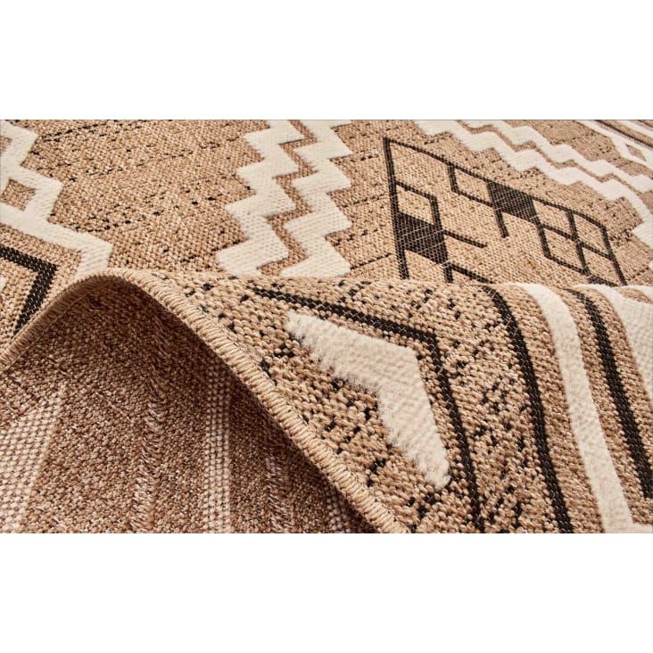 Alfombra exterior negra con dibujo de celosía 120x160 | Maisons du Monde