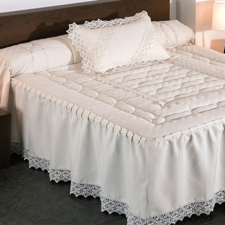 Colcha edredón bordado elegante 200 gr cama 150 | Maisons Monde