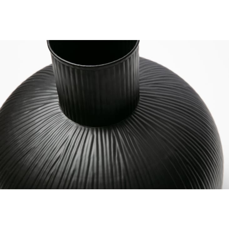 Vase en métal noir-Pixie cropped-3