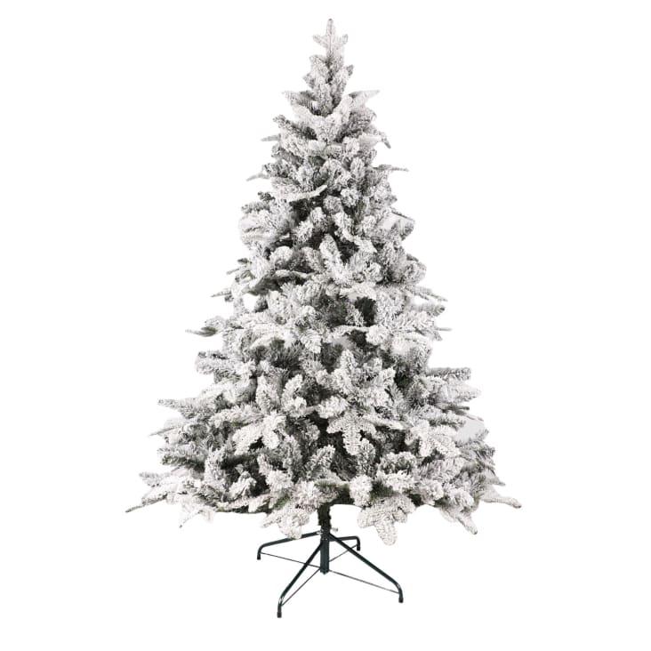 Weihnachtsbaum Mit Kunstschnee
