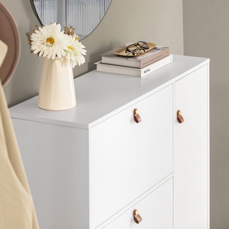 Ikea y el zapatero más vendido porque incluye un cajón para pequeños  artículos y un estante decorativo a un precio de lo más asequible