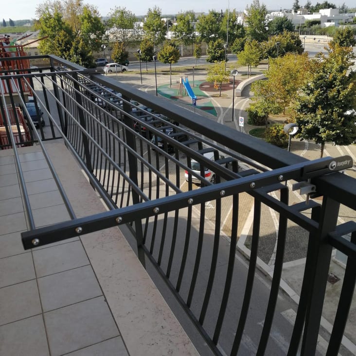 Stendibiancheria Da Ringhiera Regolabile - Bracci Ribaltabili In Acciaio Nero