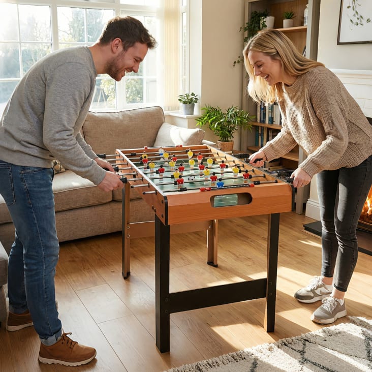 HOMASIS Table de Baby-Foot en Bois, Table de Jeu de Football avec Pieds Réglables en Hauteur, Table de Jeu avec 2 Boules, 26 Boules, 2 Compteurs de Points,117 x 67.5 x 84.5cm