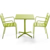 Conjunto mesa de jardín cuadrada y 2 sillas de metal verde