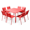 Quadratischer Gartentisch aus Metall mit 8 Stühlen Rot