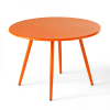 Tavolino da giardino rotondo in metallo arancione di 50 cm