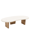 Table basse en microciment avec trois pieds en bois de vieilli 120cm
