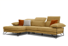 Canapé d'angle gauche 4 places en tissu jaune avec coussins déco