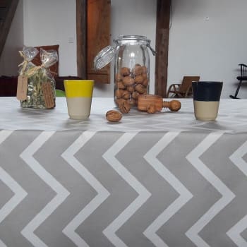 Chevrons - Nappe en coton enduit blanche rectangle 160 x 200 cm