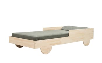 CAR BED - Cama de madera de pino macizo en color natural estilo Montessori.