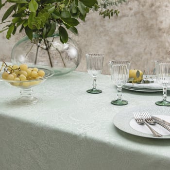 Mille guipures jade - Chemin de table  pur coton vert 55X180