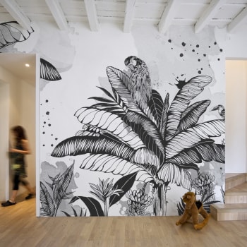 Papel pintado panoramico selva tropical con un loro 525x250 blanco y n