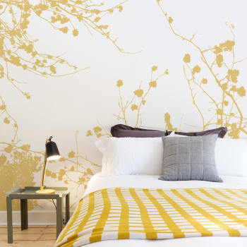 Papier peint panoramique entre les branches 225 x 250 cm jaune