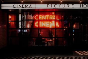 CENTRAL CINEMA - Photographie d'art d'Arnaud Moro 30x45 cm sur plexi