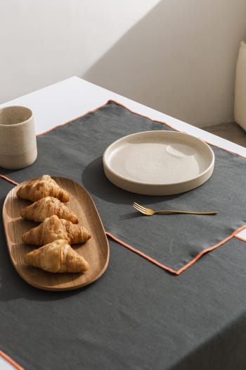 Set contrast edge - Ensemble de table nappe et serviettes 8 pièces lin 100% vison et fluor
