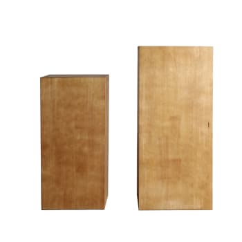 Peana de madera de abeto en color marrón de 45x45x100cm
