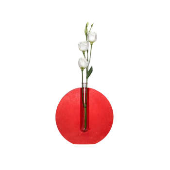 Vase, soliflore en béton coloré rouge. Pièce unique