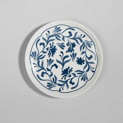 Weißer Keramik-Dessertteller mit blauem Blumenmuster Claudia