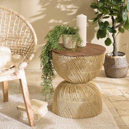 Beistelltisch aus Rattan und Tischplatte aus recyceltem Teakholz Sixtine