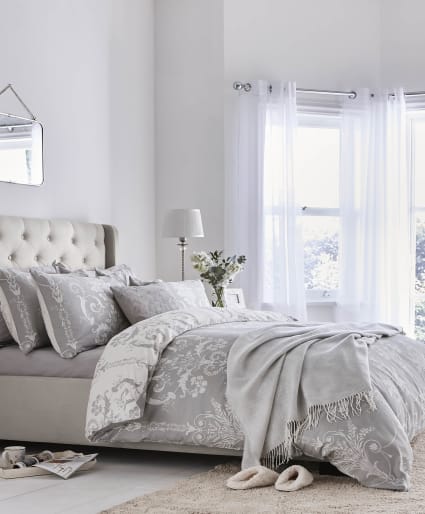 Housse de couette motif fleurs rouge et blanc batik pour petit lit