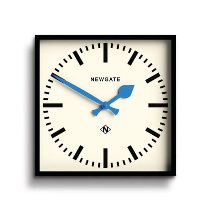 wanduhr-blau-number-five-maisons-du-monde