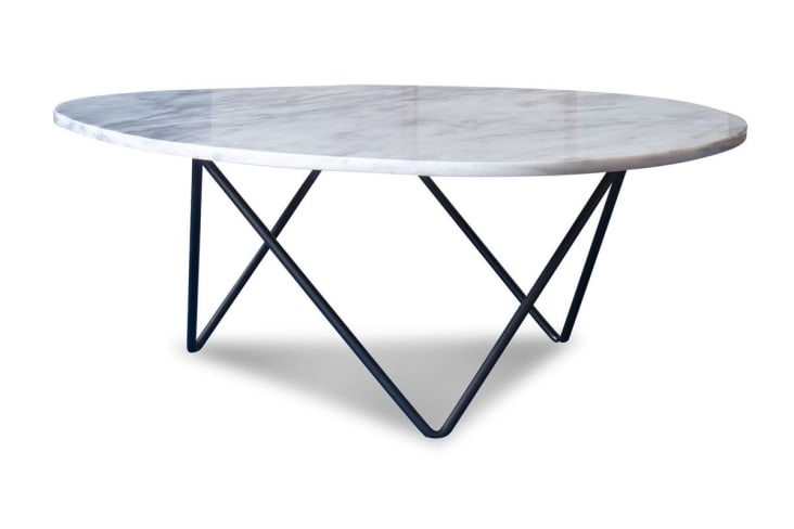 Table basse en marbre blanc