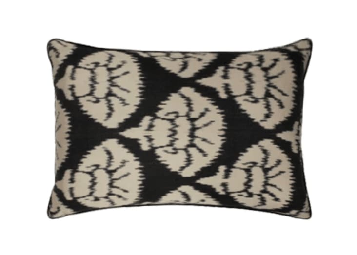 Housse de coussin double soie ikat 40x60 noir