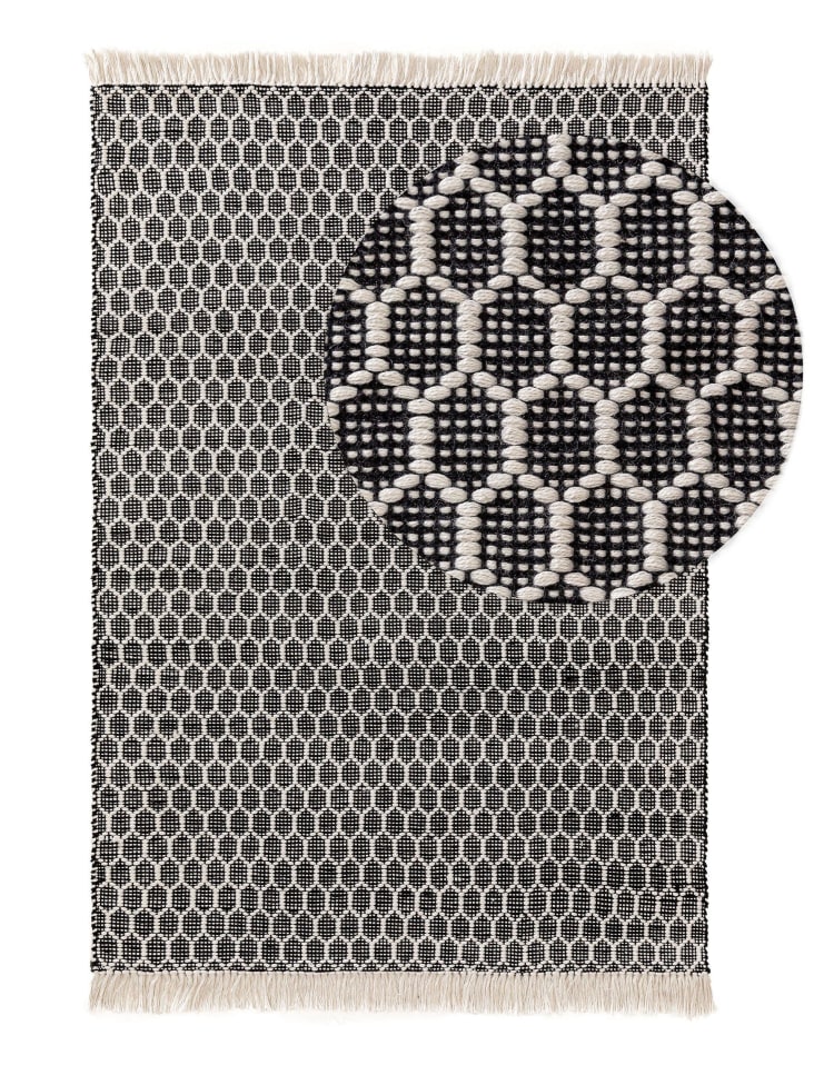 Tapis fabriqué à partir de matériaux recyclés blanc & noir 80x150