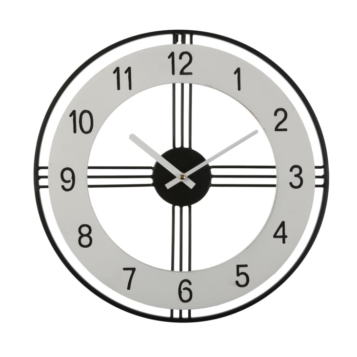 Reloj de pared estilo vintage en metal blanco y negro